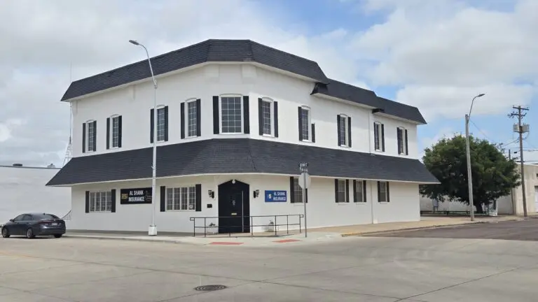 Front view of 24 W. 2nd Street, Liberal, KS
