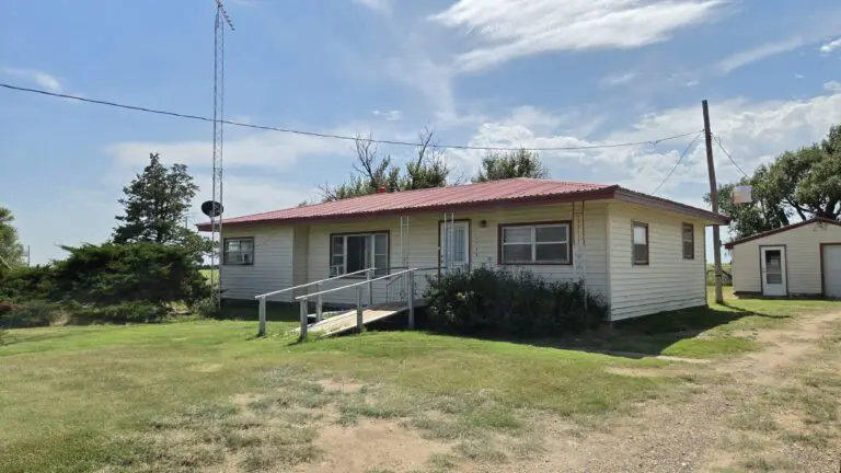 Front view of 17759 Road 1, Liberal, KS