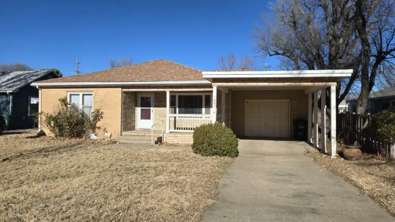 front view of 1003 Harrison Circle, Liberal, Kansas