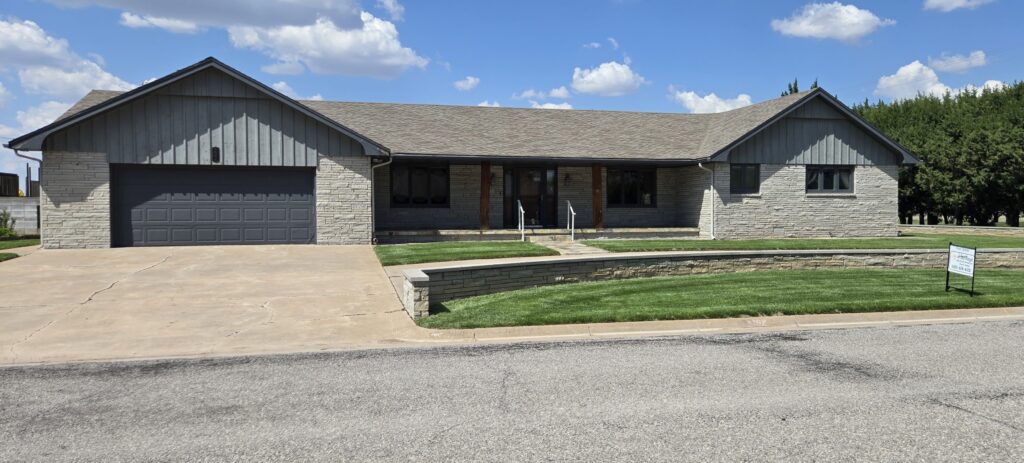 Front view of 102 Pinehurst, Plains, KS