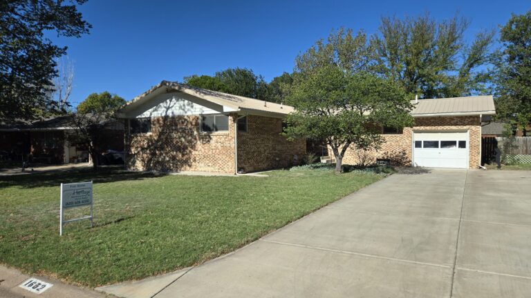 1652 N. Roosevelt Ave., Liberal, KS